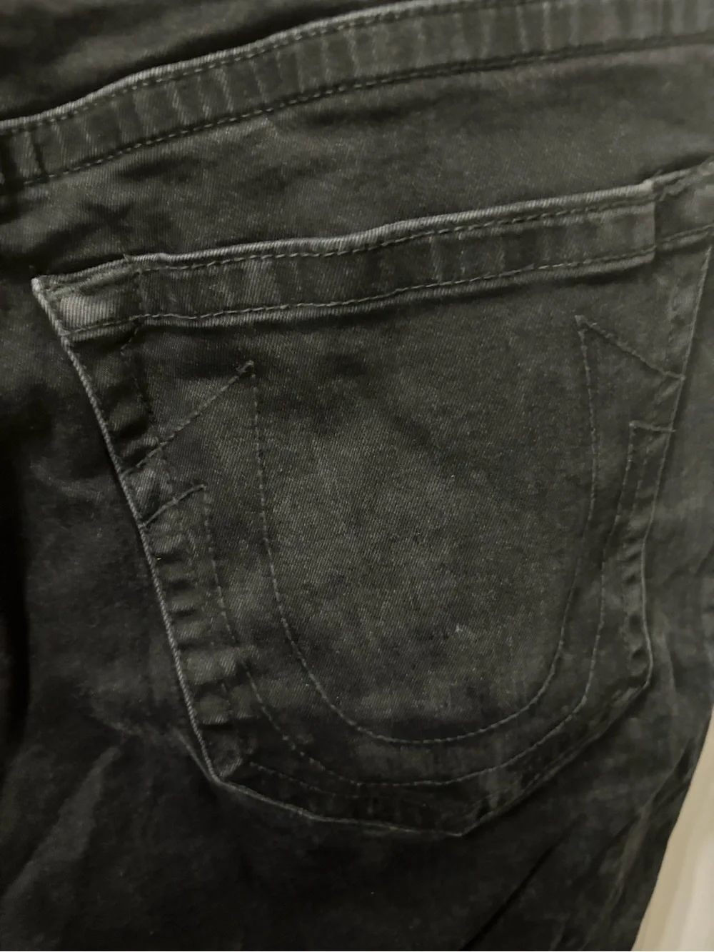 True Religion Geno Relaxed Slim Black Jeans - Size 40x33